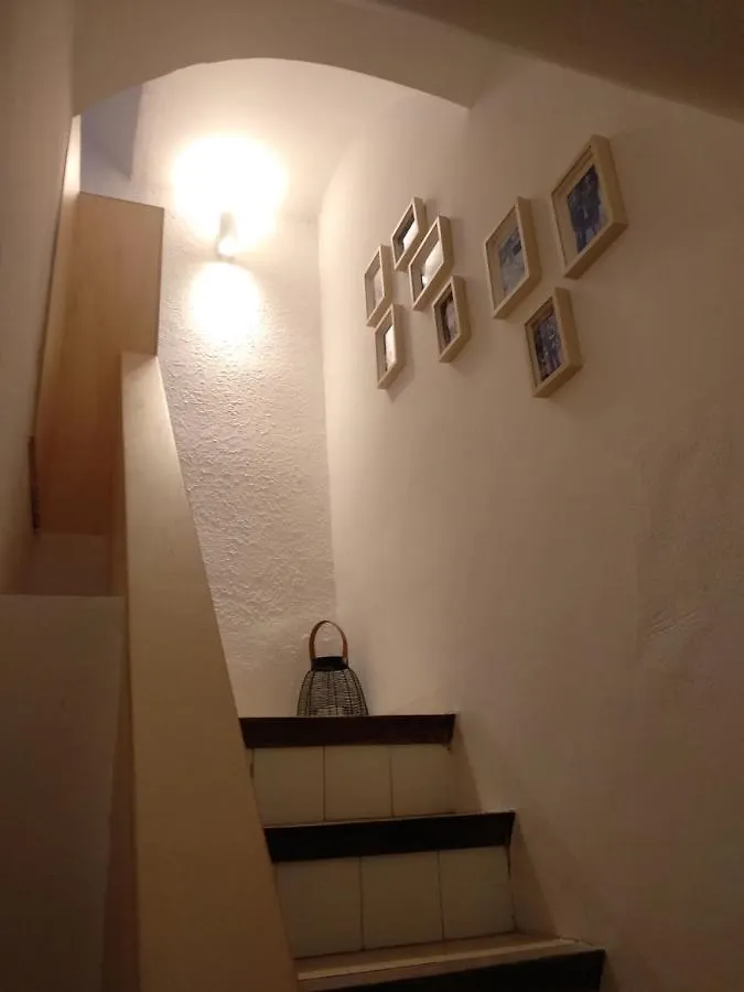 Can Silvestre Besalu Apartment