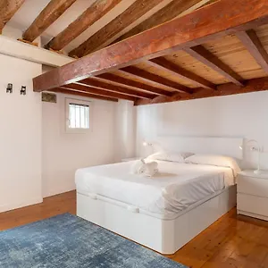 https://the-sailor-house-duplex-palma-center.balearic-islands.net