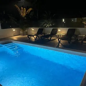 https://apartamento-la-era.in-canary-islands.com